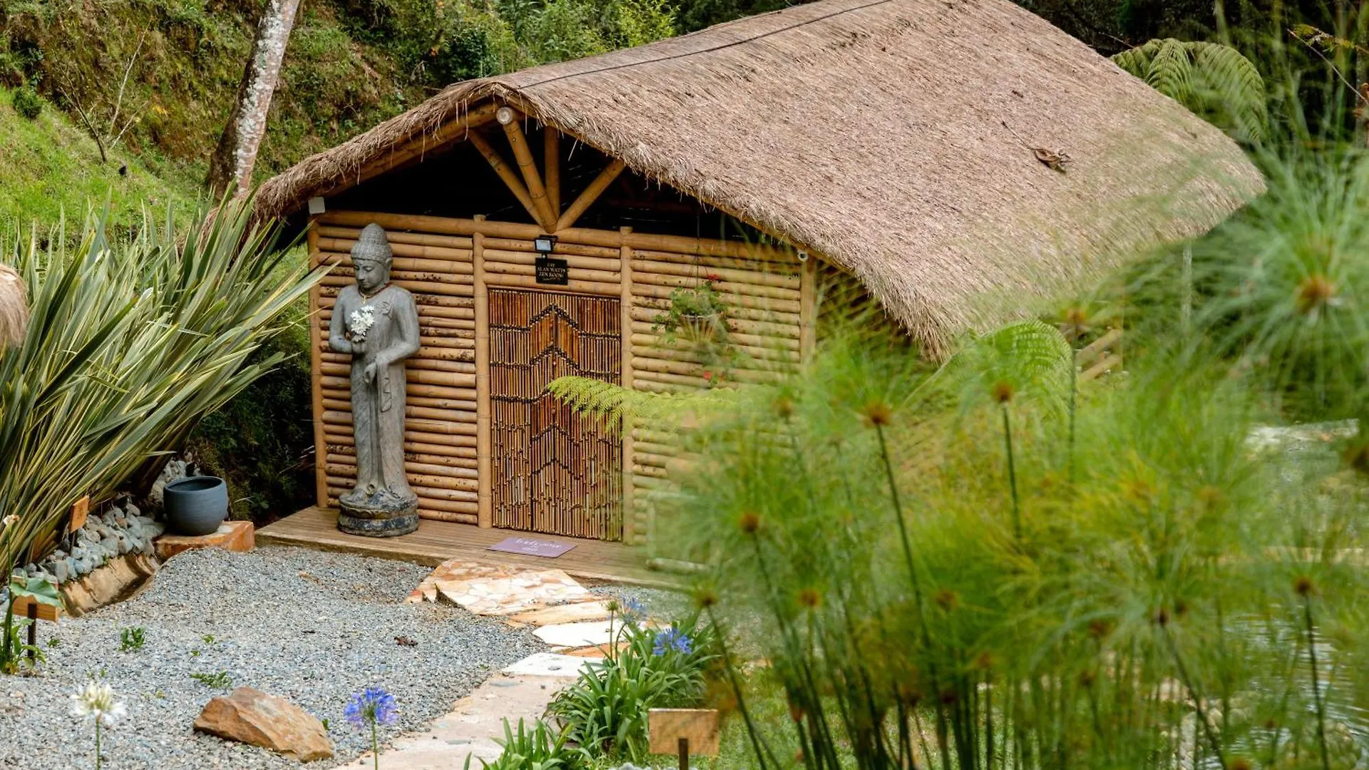 Pensión Hotel Zen Medellin Satori Santa Elena  Colombia